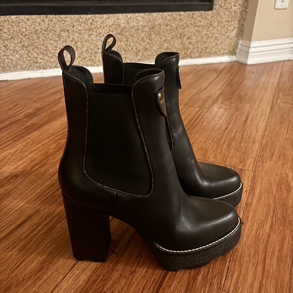 Louis Vuitton Black Leather Platform Ankle Boots